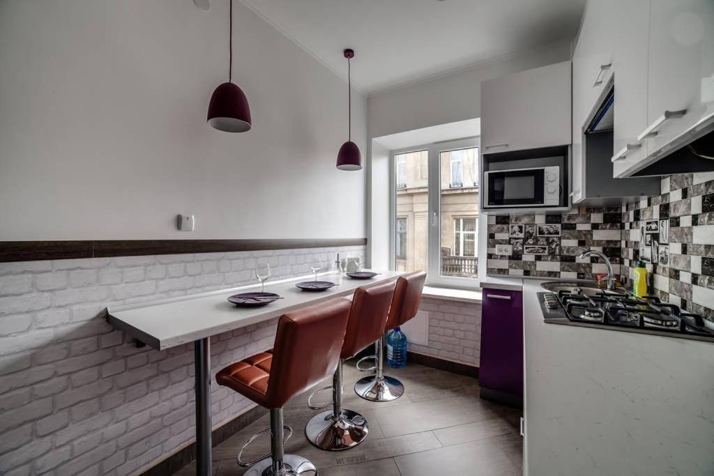 Romantic Apartments - Центр Львова , З Видом На Місто Kültér fotó